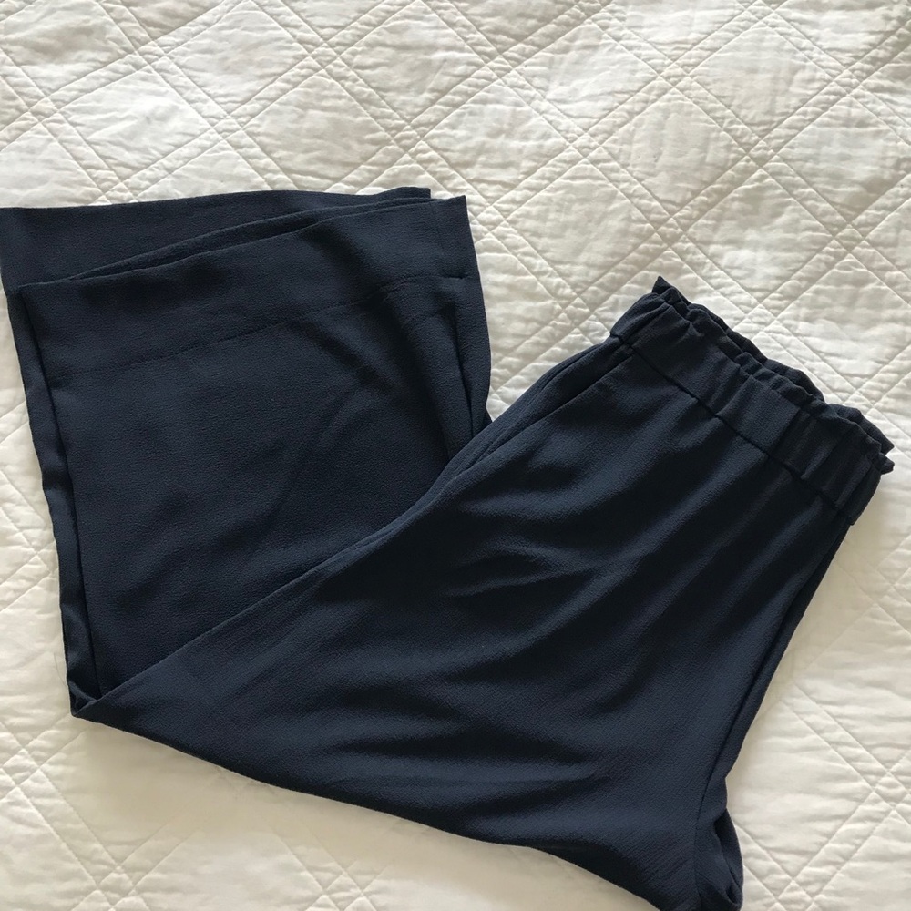 H&M flowy cropped pant